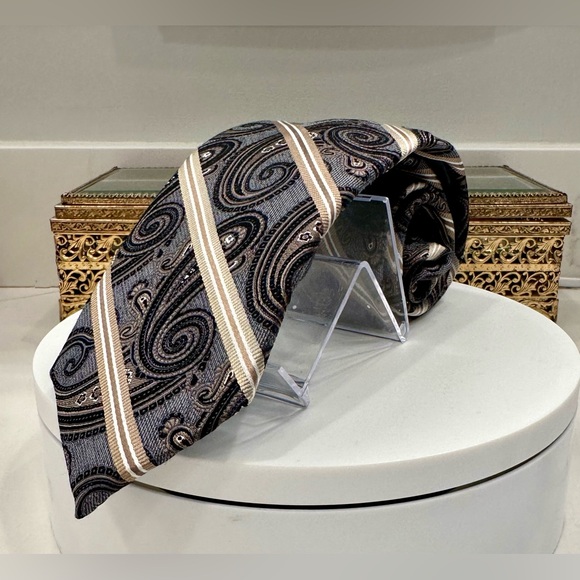 Pronto Uomo Platinum - Handmade Silk Tie - Paisley Overlaid with Stripes - EUC - Picture 4 of 14